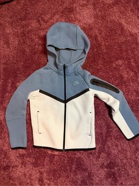 Boys Nike Tech - Light Blue | White Hooded Zip Jacket & Black Nike Tech Joggers